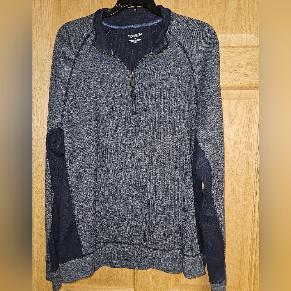 Roundtree and Yorke Medium Navy Blue‎ Pullover